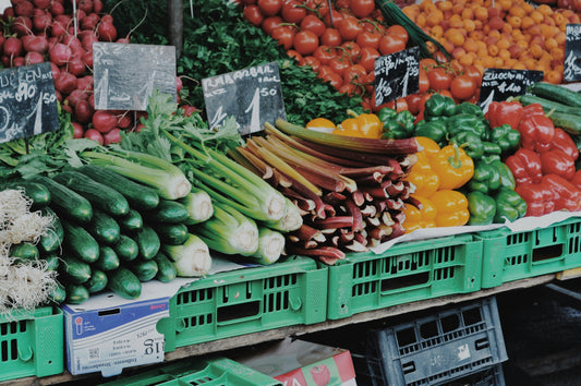 Fresh July Ontario produce including field tomatoes, sweet corn, blueberries, and peaches — Freshever GTA delivery