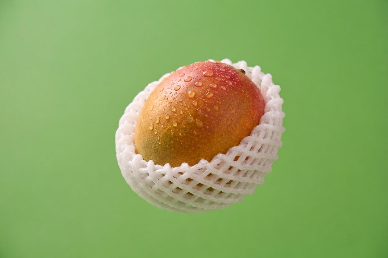 Sweet Sugar Mango with edible skin - pocket-sized lunchbox mango from Colombia