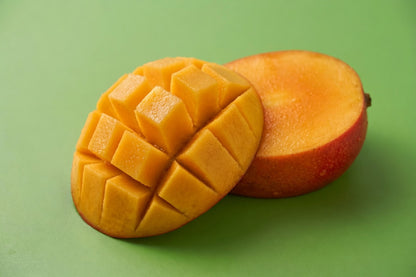 Sweet Sugar Mango with edible skin - pocket-sized lunchbox mango from Colombia